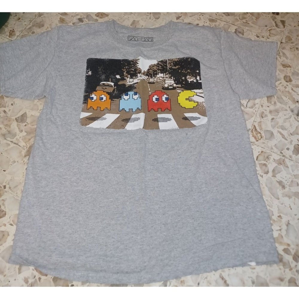 Pac-Man Youth XXL Graphic Tee Gray Multi-Color Graphic Short Sleeve